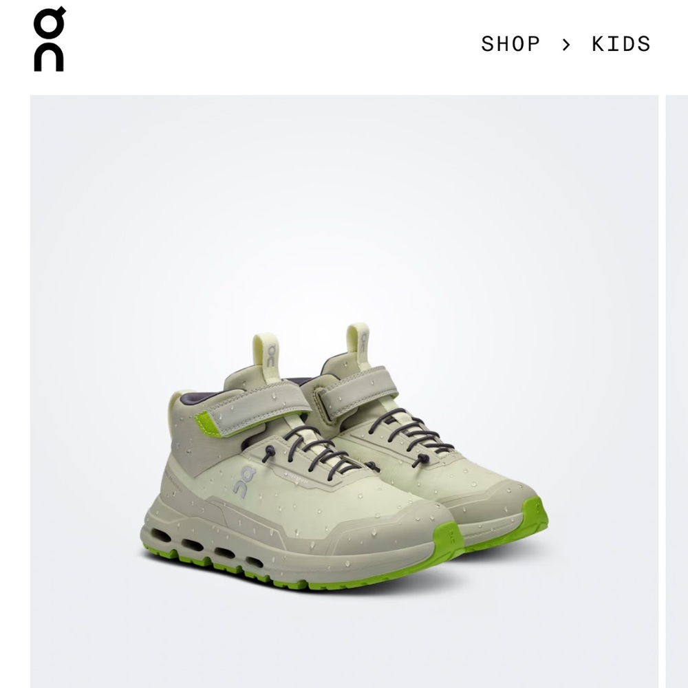 On Running Kids Seedling | Chalk
Cloudhero Mid
Waterproof size 3 preowned